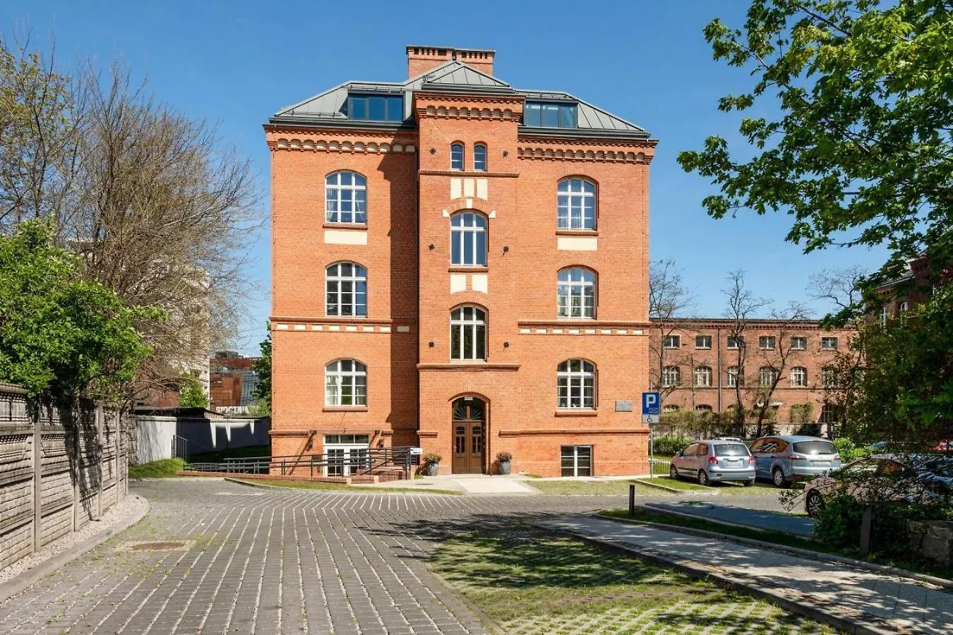 Black Star Loft Apartment By Downtown Apartments Gdańsk