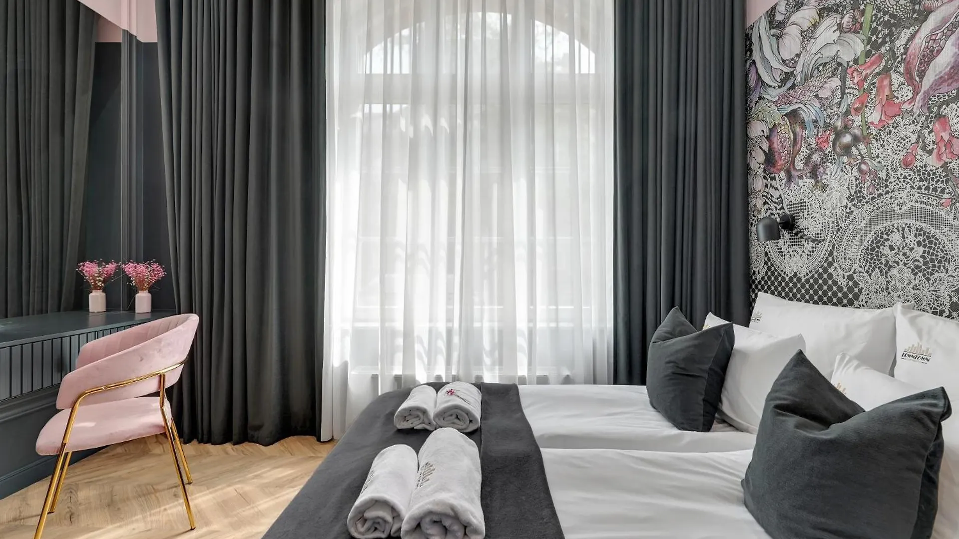 Black Star Loft Apartment By Downtown Apartments Gdańsk Polska